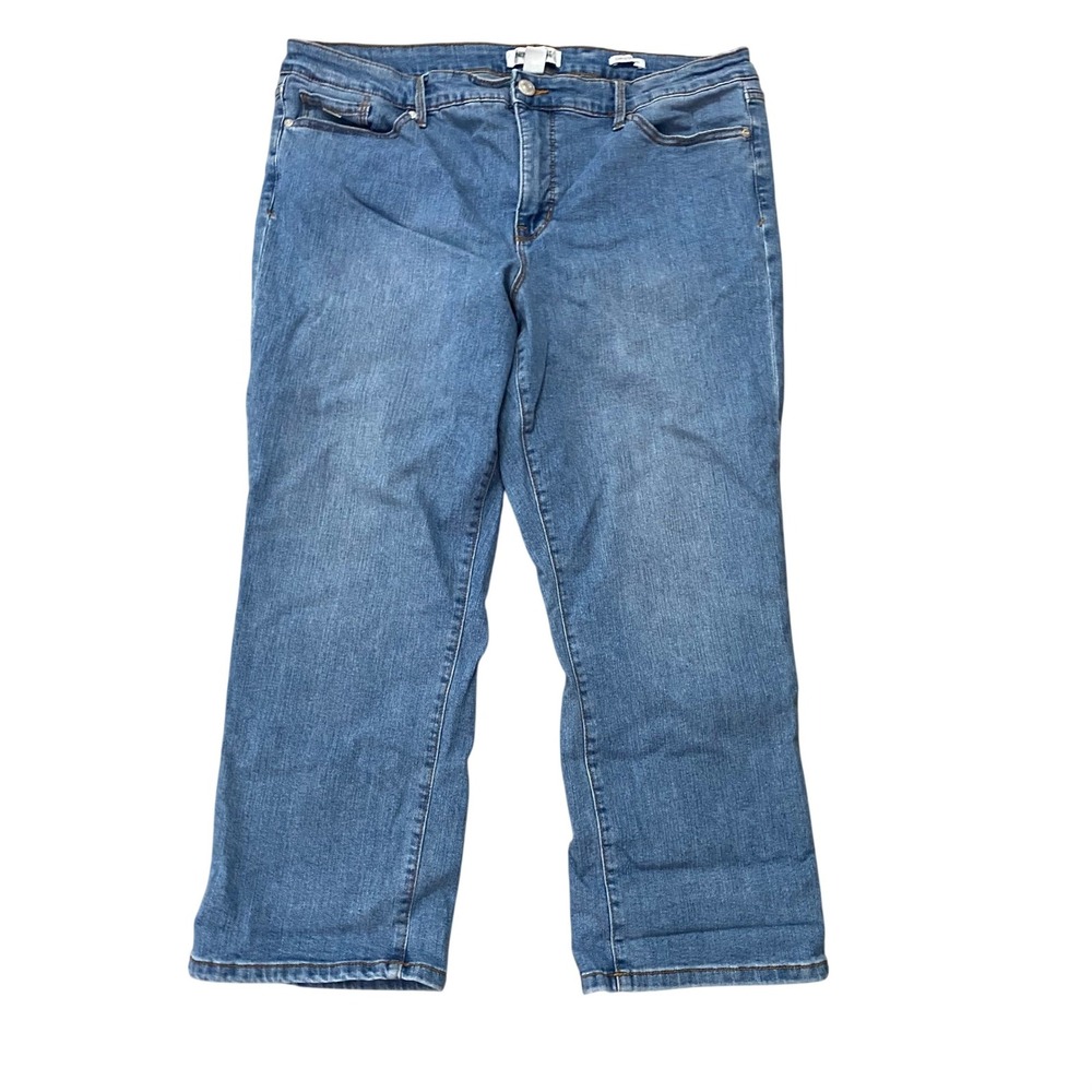 Nine West Chrystie Capri Jeans Women 16 Blue Medium Wash Straight Leg Stretch